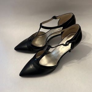 Anne Klein sexy pumps